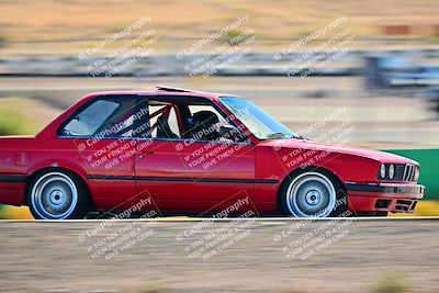 media/Oct-18-2025-Extreme Speed (Sat) [[d6d7e1fef1]]/Group 3 Purple/Session 3 (Turn 1)/